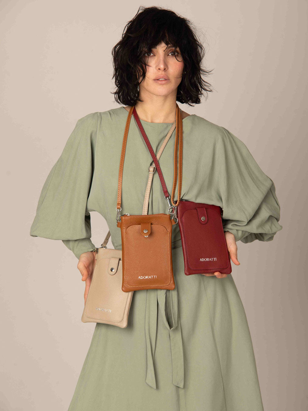 未使用】ATTITU LEATHER PHONE CROSSBODY 014 【公式通販】